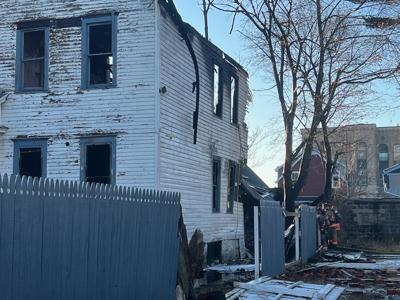 Fast moving fire damages 7 Buffalo buildings